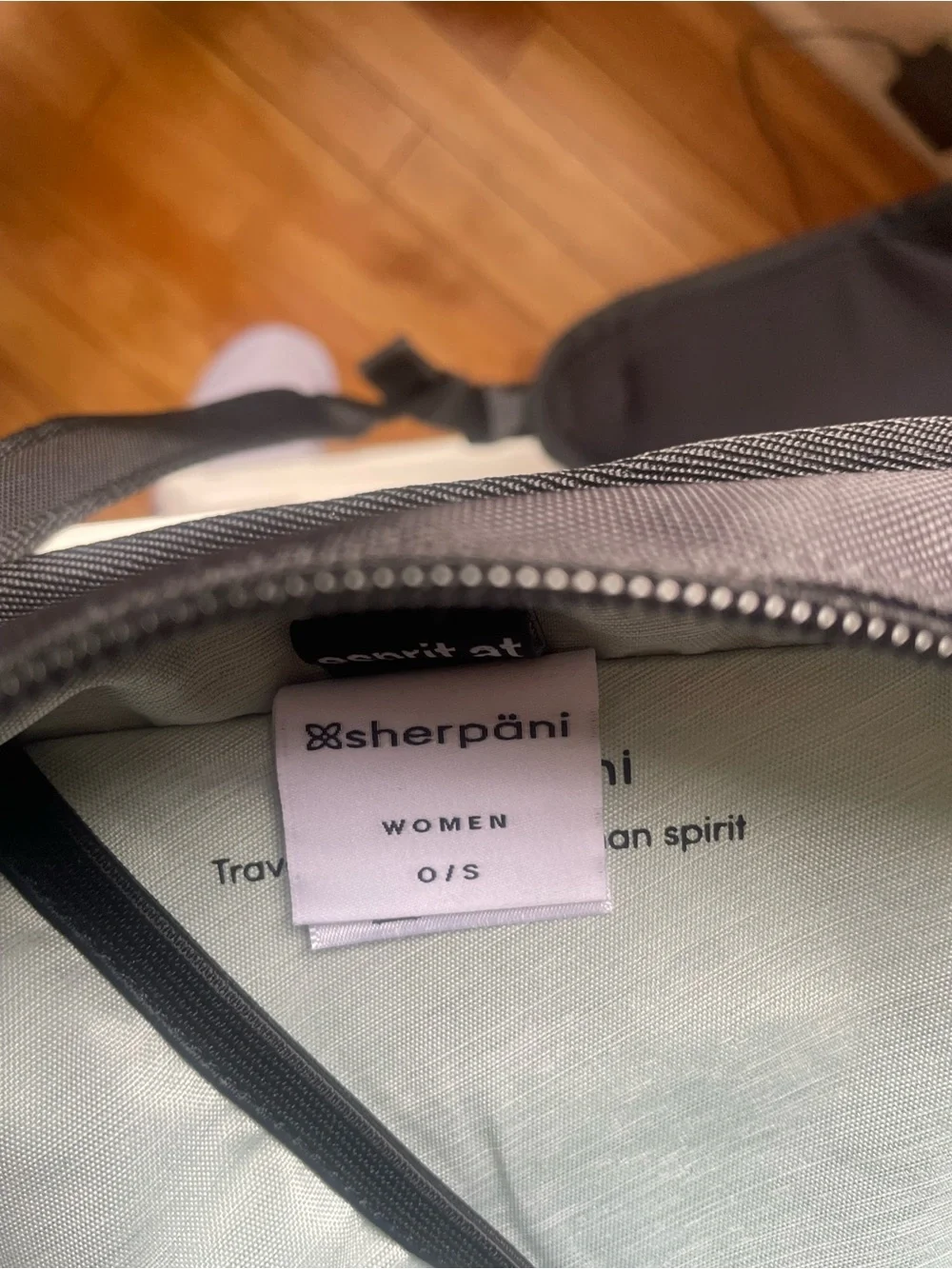 Sherpani Espirit Anti-Theft Sling Travel Bag NWT